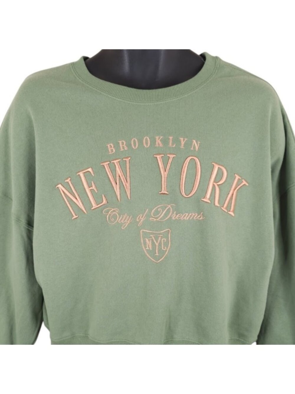 Brooklyn Crop Top Sweatshirt Womens Size Medium Green OVERSIZED New York Travel